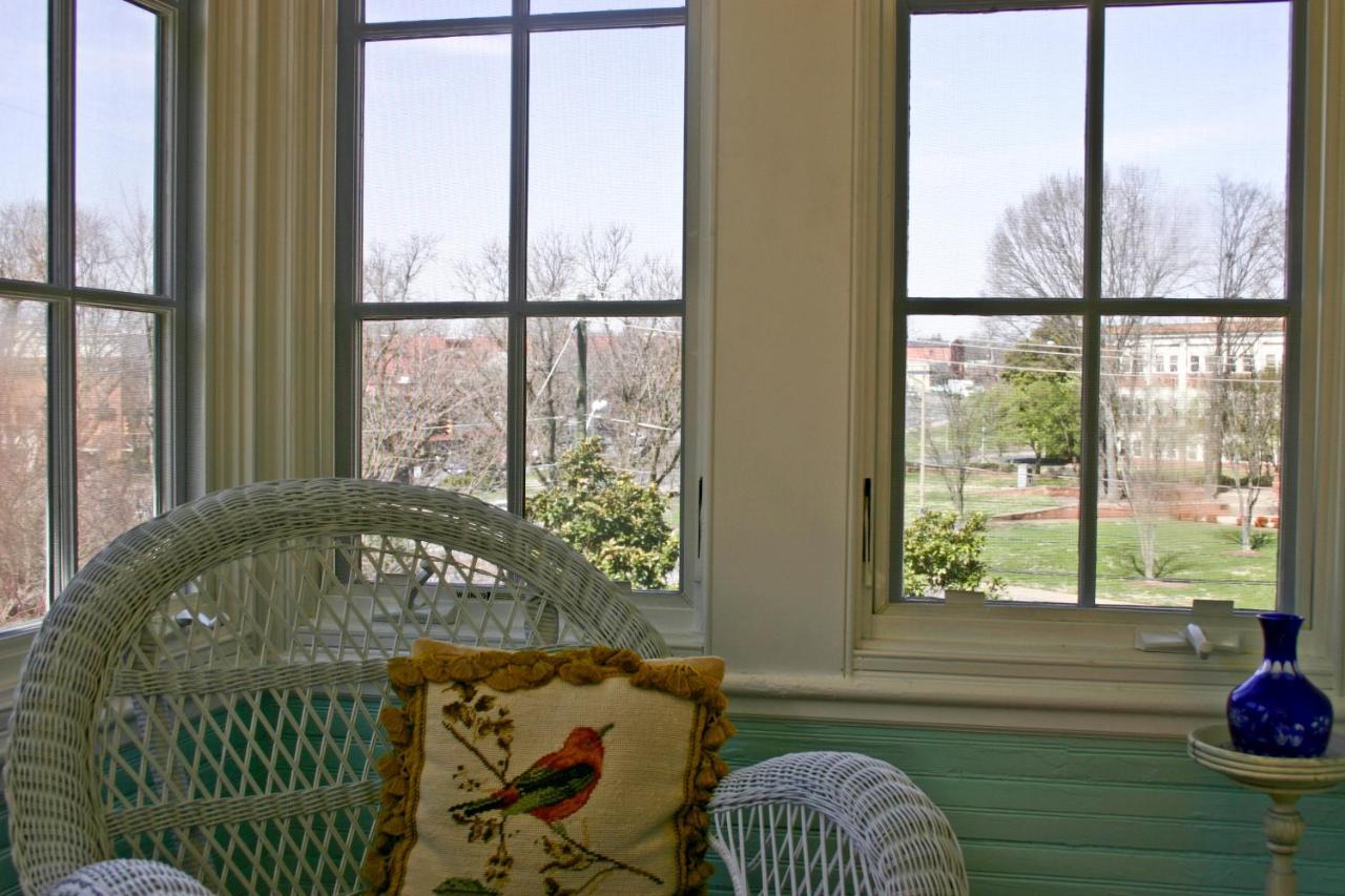 400 West High Inn Charlottesville Bagian luar foto